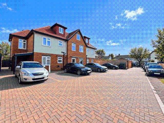 Hansa Close, Southall UB2, 2 bed flat to rent, £1,875 pcm | PrimeLocation