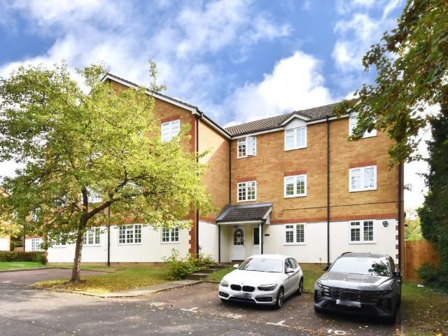 Hanson Close, Beckenham 1 bed flat to rent £1,350 pcm £312 pw