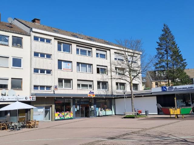 Haan Zentrum Fußgängerzone! Großzügige Dachgeschosswohnung mit 2,5 Zimmern!
