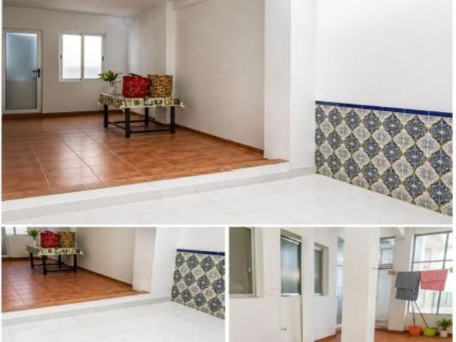 HAB EN PISO DE 2 COMPARTIR