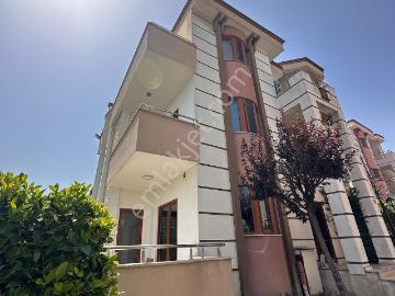 Habitat Park Akıllı Villalarda Deniz Manzaralı Kiralık 6+2 Villa
