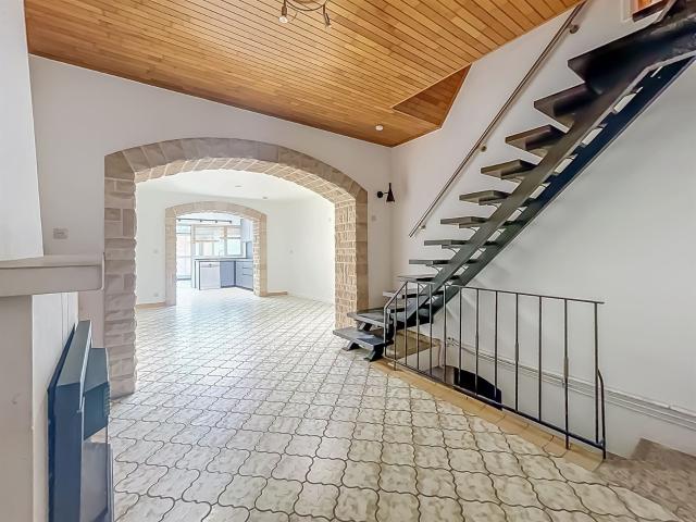 habitation à LE ROEULX 7070 980 €