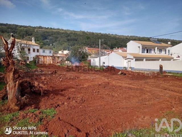 Habitação em Salir de 125,00 m²