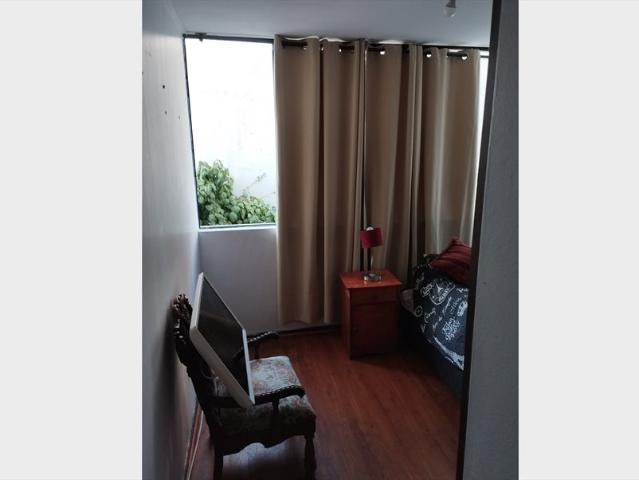 Habitacion metro montt lugar seguro y tranquilo