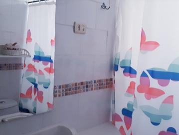 Habitación Metro Santa Lucía