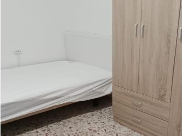 HABITACION ALQUILER CEUTI