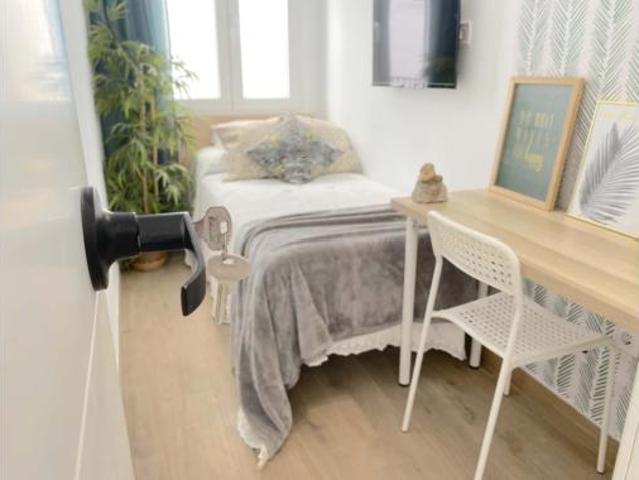 Habitación Alquiler Sevilla Capital, El Plantinar El Juncal Avenida de la Paz