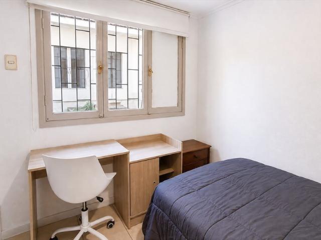 Habitación amoblada con baño privado en casa compartida – Ñuñoa