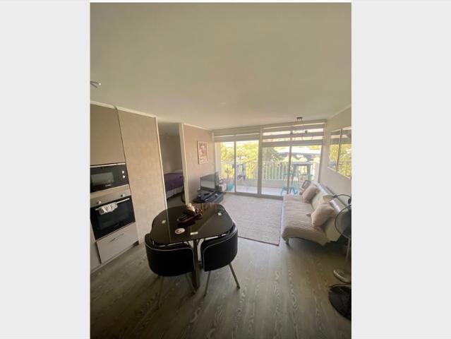 Habitación amoblada con baño privado en Las Condes | Disponible hasta noviembre