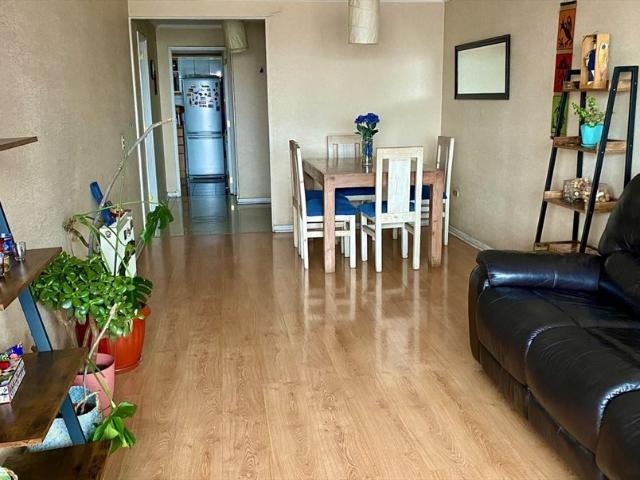 Habitación Amplia y Amoblada con Cama de 2 Plazas depto moderno de 150mts2