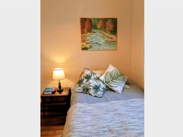 Habitación Amplia y Luminosa en Barrio Brasil – Metro Santa Ana / Cumming