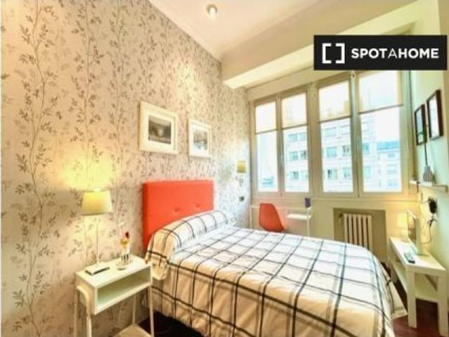 Habitación amplia, acogedora y muy cómoda