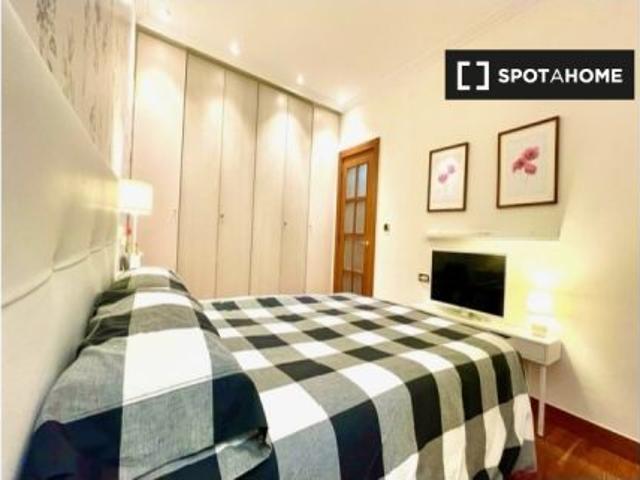 Habitación amplia, acogedora y muy cómoda