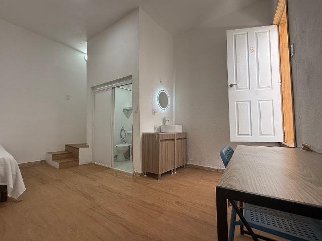 HABITACIÓN AMUEBLADA EN EL CENTRO DE GUADALAJARA
