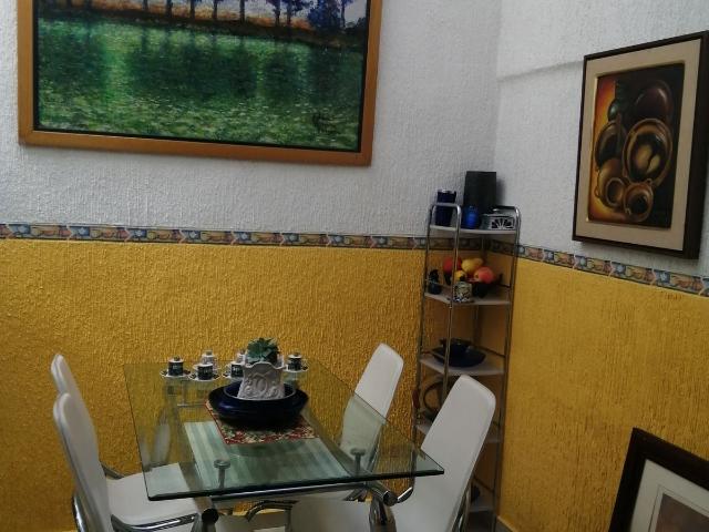 HABITACIÓN AMUEBLADA EN METEPEC
