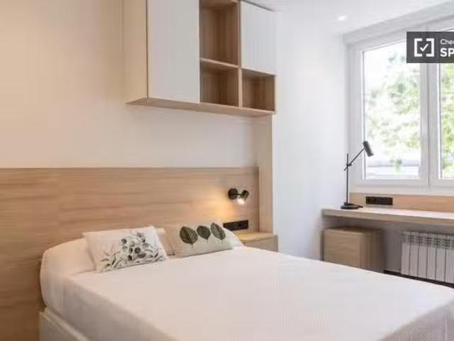 Habitación compartida de 7 habitaciones en alquiler en Almenar.