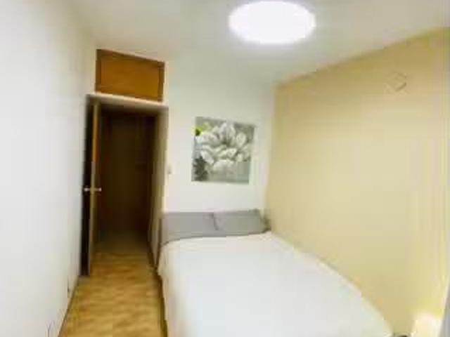Habitación compartida de 5 habitaciones en alquiler en Entreví.