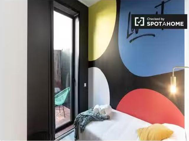 Habitación con terraza privada junto a la estación de metro Li.