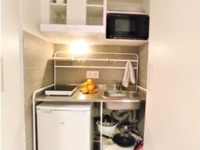 Habitación con baño en el apartamento de 5 dormitorios en Benimaclet, Valencia