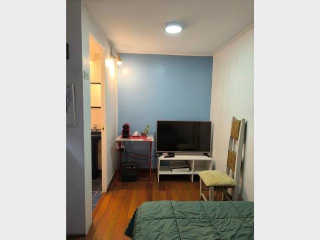 Habitación con baño privado cerca de lineas 1 y 4 metro