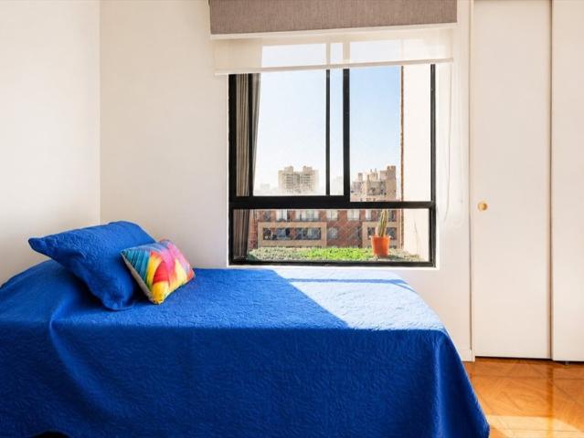 Habitación con baño privado Stgo Centro | Metro Toesca | Los Héroes