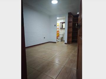 Habitacion con baño sin amoblar