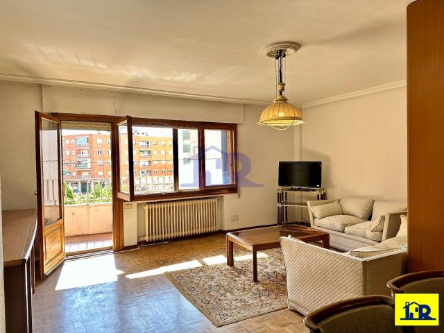 Habitacion de alquiler en pleno centro de Cuenca Piso en alquiler en Cuenca CENTRO