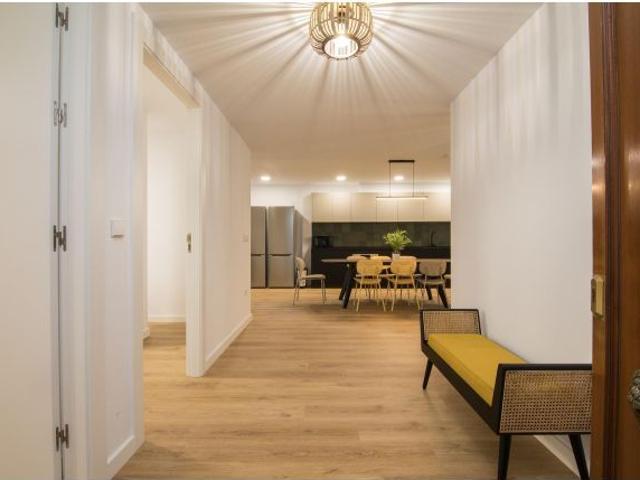 Habitación de alquiler en vivienda reformada en pleno centro de Elche