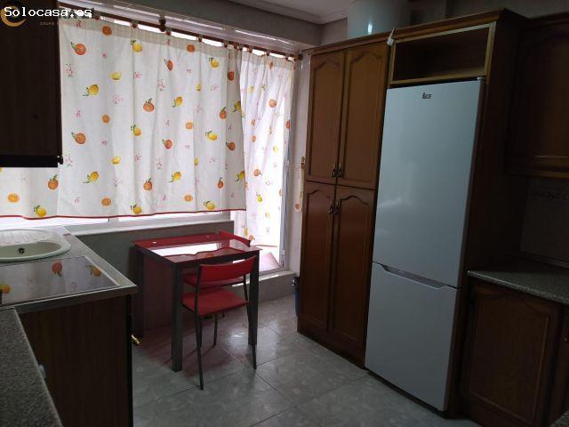Habitación disponible para chica estudiante en Gran Eje