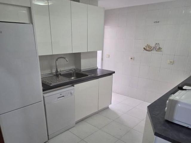 Habitación disponible para chico estudiante Zona El Corte Inglés