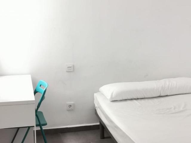 Habitación doble en moderno apartamento de 5 dormitorios