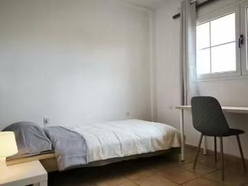 Habitación en Avenida Central, Montaña del Dinero
