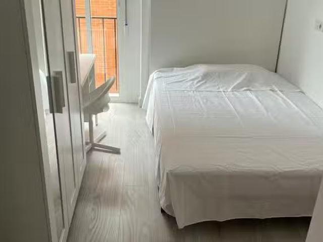 Habitación en Avenida de Carlos Haya, Arroyo del Cuarto