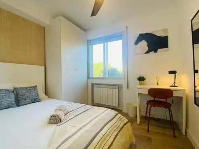 Habitación en Avenida de Entrevías, Puente de Vallecas