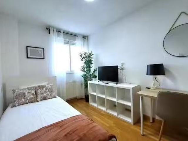 Habitación en Avenida de España
