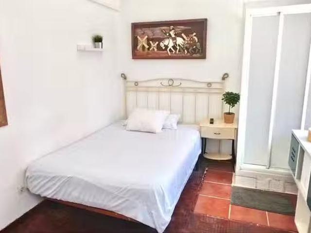 Habitación en Avenida de los Toreros, Guindalera