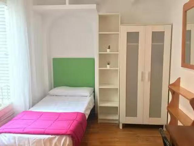 Habitación en Avenida de los Toreros, Guindalera