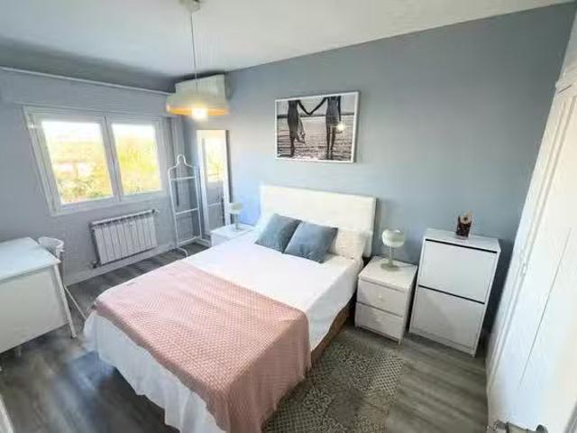 Habitación en Avenida de la O. N. U