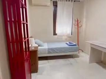 Habitación en Avenida de la Reina Mercedes