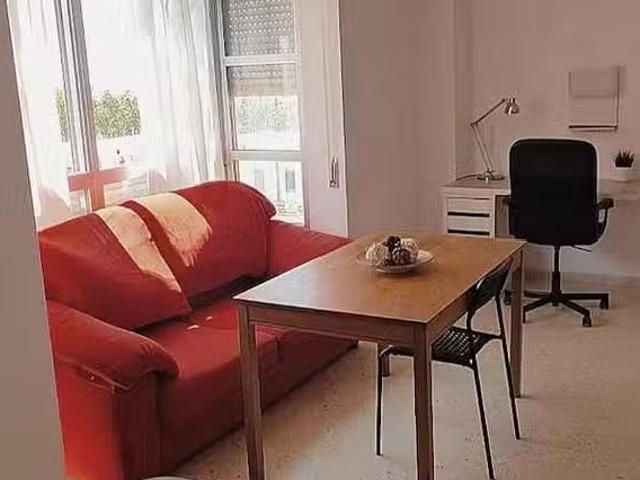 Habitación en Avenida de las Palomeras, Palomeras Bajas