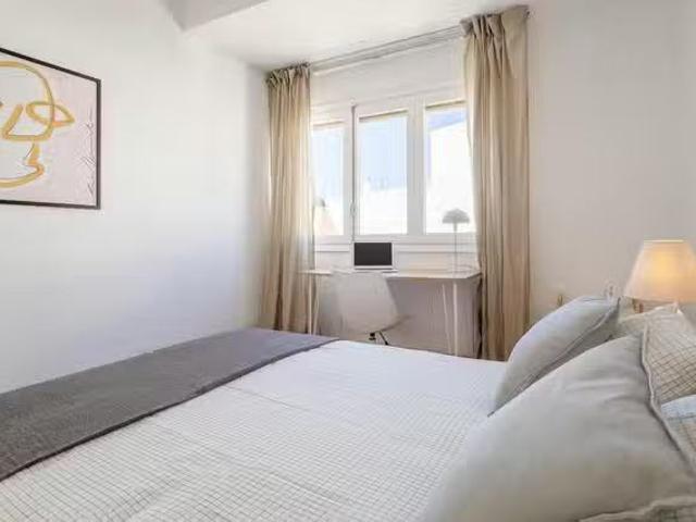 Habitación en Avenida de Maisonnave, Ensanche Diputación