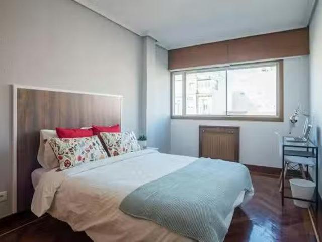Habitación en Avenida de Menéndez Pelayo, Pacífico