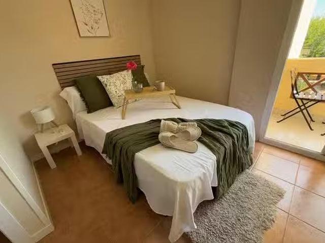 Habitación en Avenida de Portugal, Latina