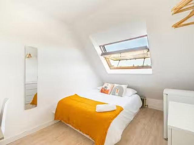 Habitación en Avenida de Valladolid, Moncloa Aravaca
