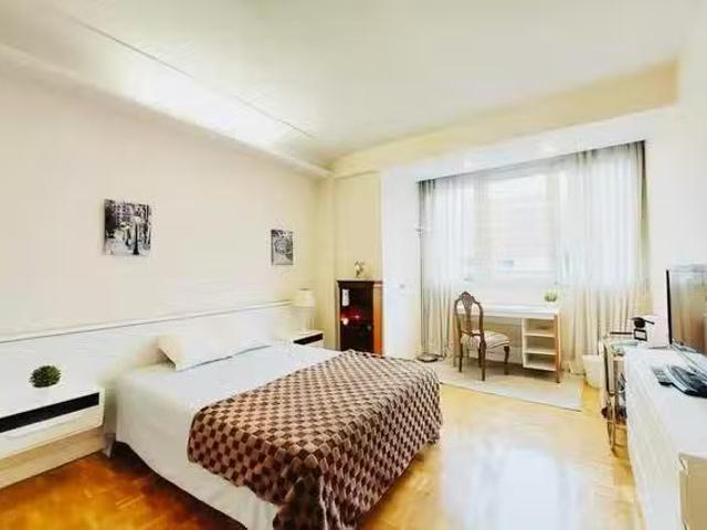 Habitación en Avenida del Mediterráneo, Estrella