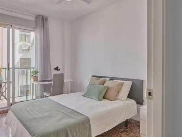Habitación en Avenida del Primado Reig, Sant Antoni