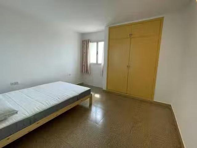 Habitación en Avenida Eufemiano Jurado, Vega de San José