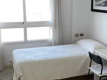 Habitación en Avenida Flota de Indias, Los Remedios