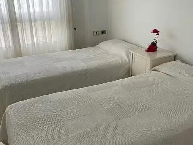 Habitación en Avenida Flota de Indias, Los Remedios
