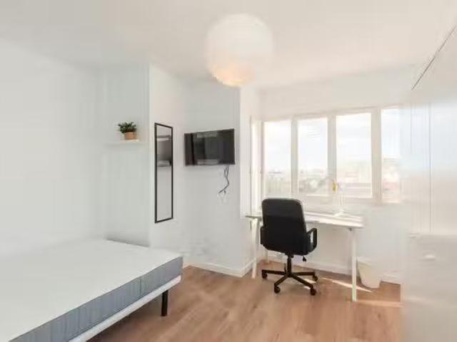 Habitación en Avinguda Cardennal Vidal i Barraquer